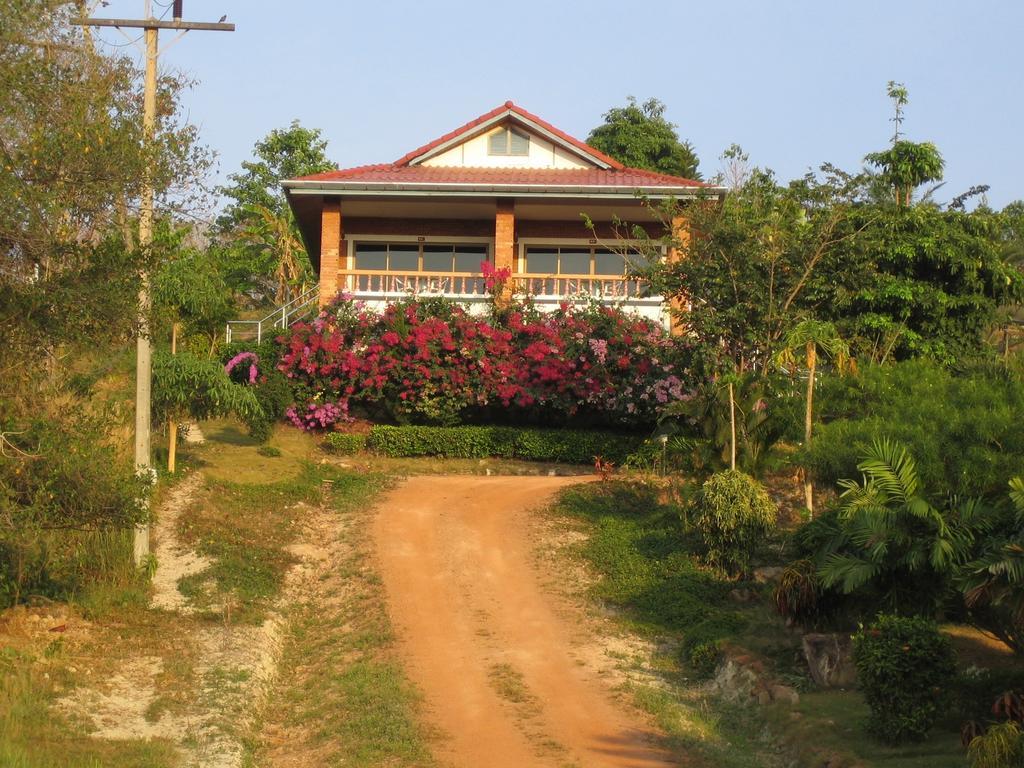 Freedom Estate Sea View Apartments Ko Lanta Exterior foto